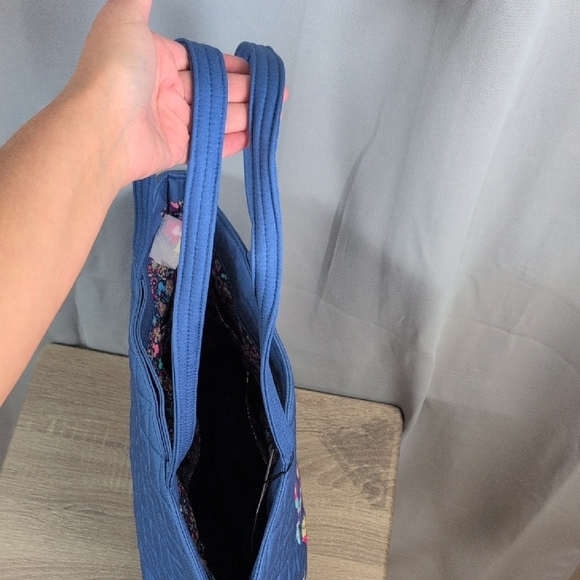 Vera Bradley Quilted Tote with Disney Embroidery Minnie & Mickey Collectable - Picture 4 of 14